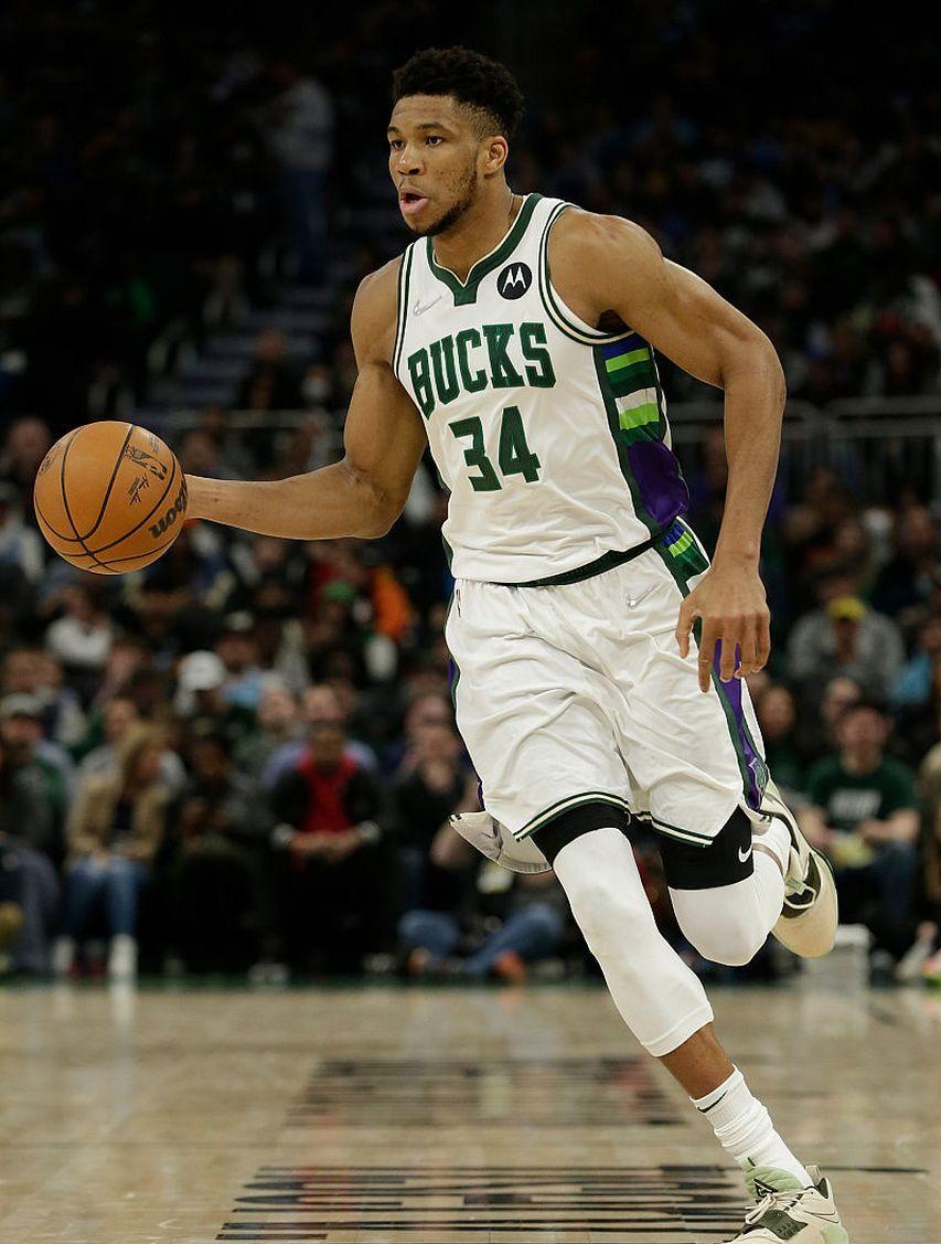 爱游戏-关于浓眉哥连续十二场比赛得分超过惊险取胜，篮网挑战极限！的信息