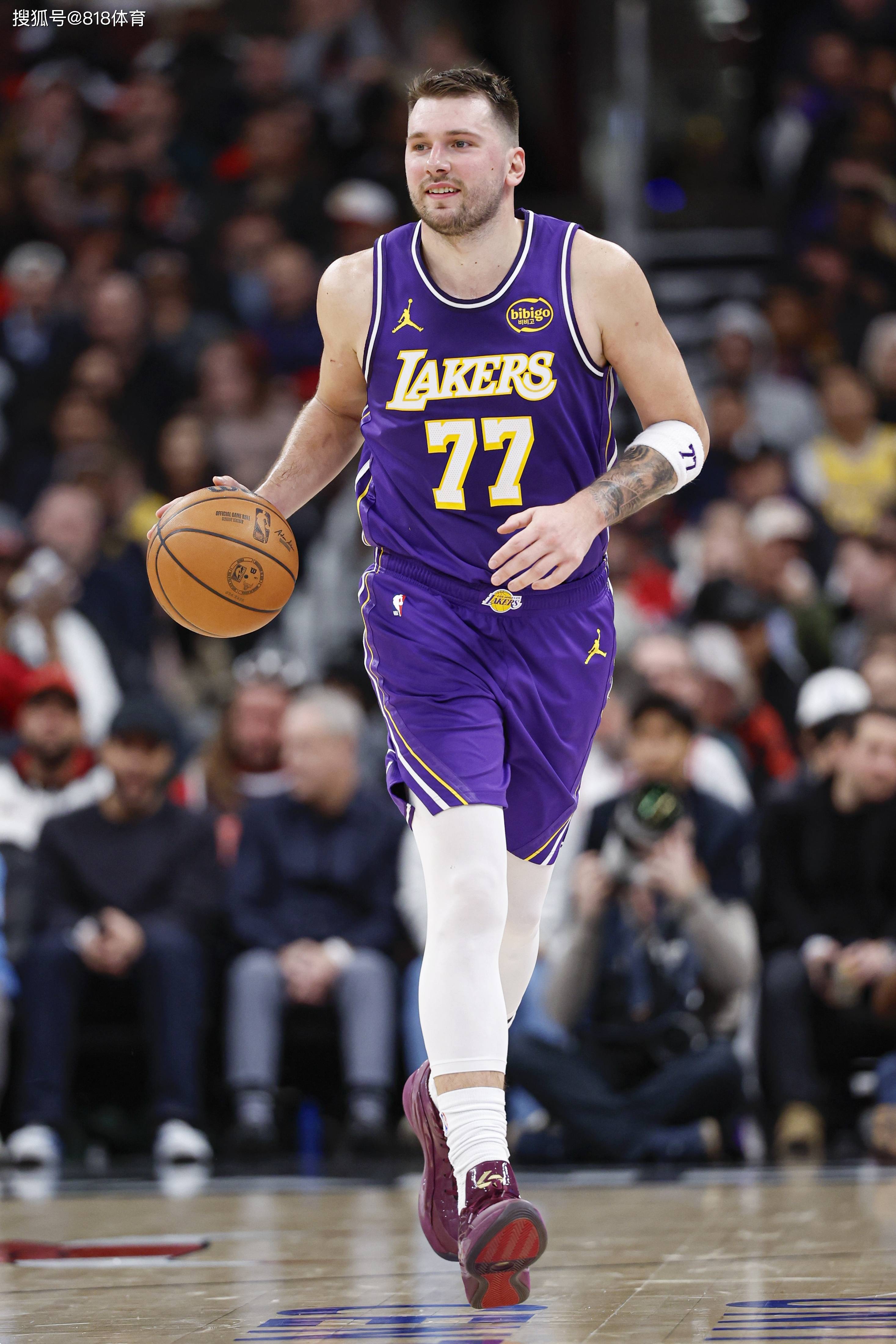 东契奇迎来十赛季高光表现,篮网球迷沸腾!的简单介绍 东契奇迎来十赛季高光表现,篮网球迷沸腾!的简单介绍